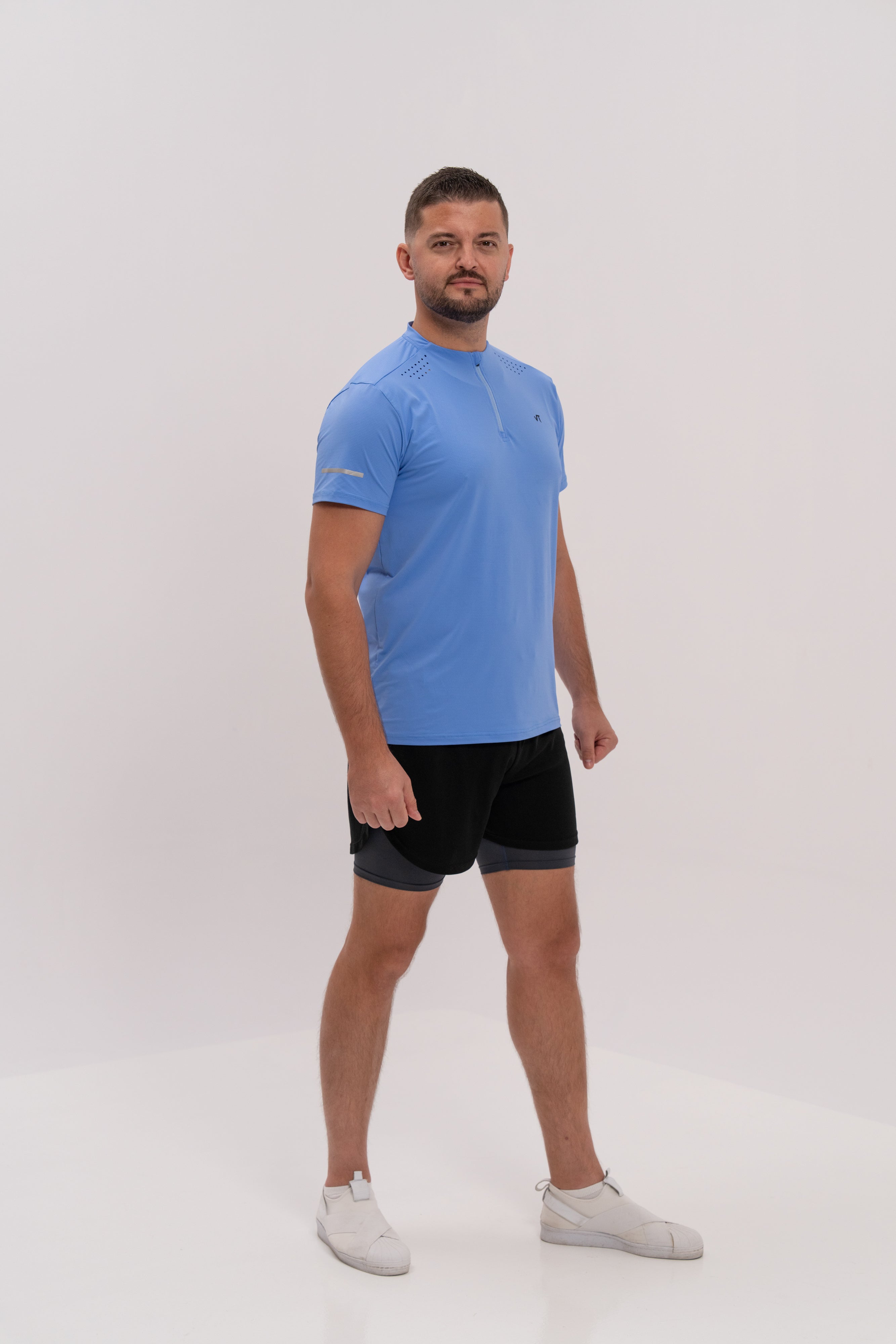 تي شيرت رياضي ممتاز للرجال