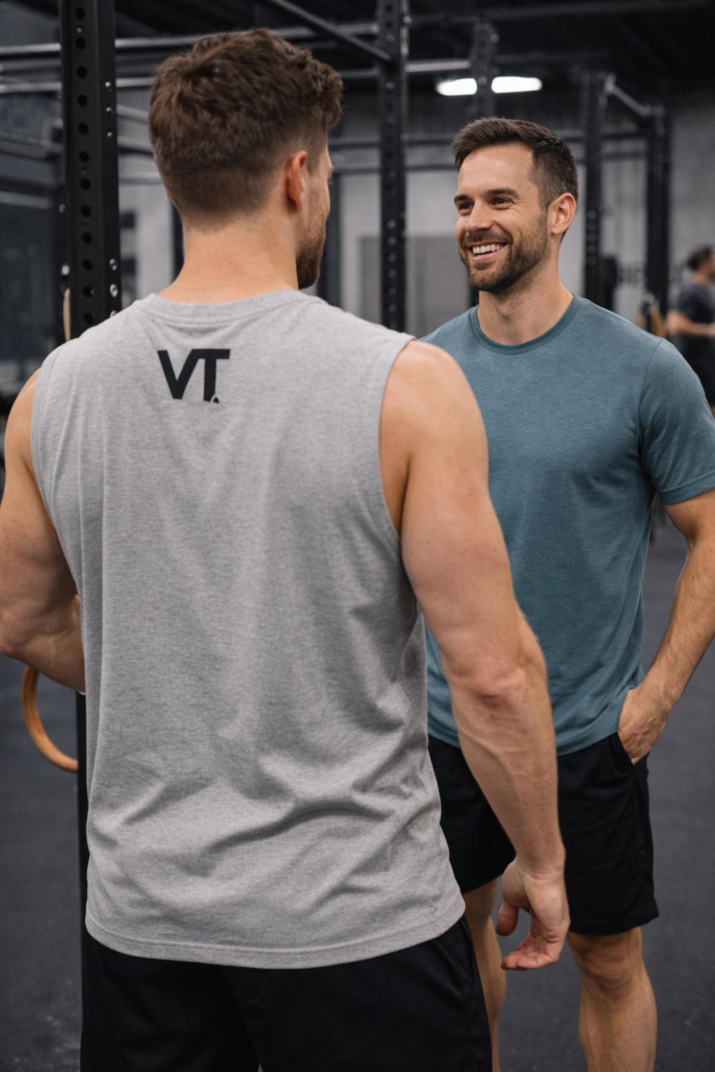 تي شيرت رياضي ممتاز للرجال