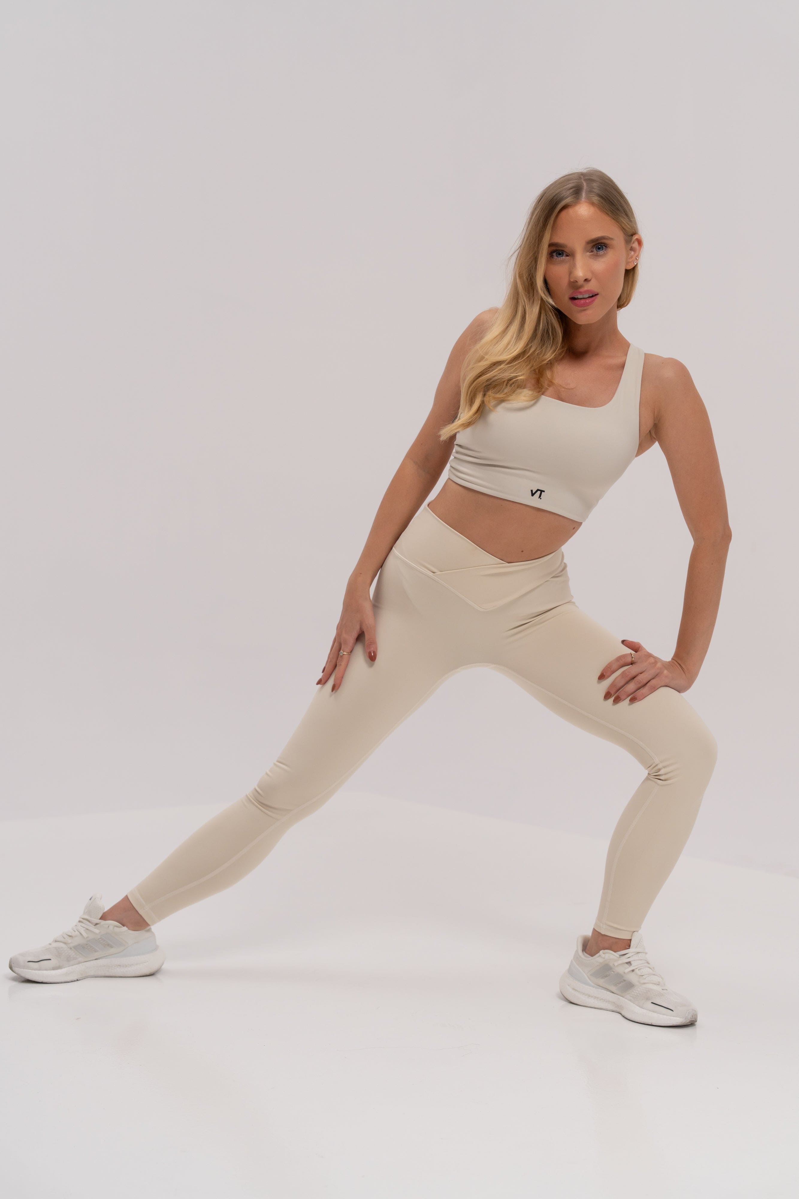 Sandstone Sculpt 2 Piece Set with Chic Top & V shape Leggings – VT